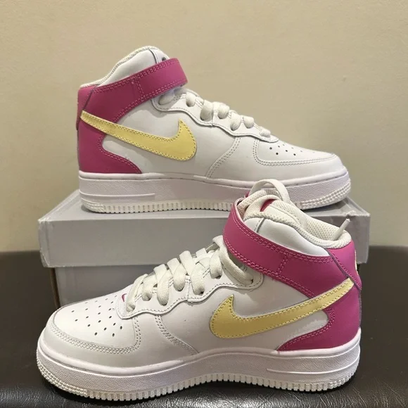 NIB NIKE AIR FORCE 1 MID LE Summit White/Citron Tint/Fuchsia sz 3.5Y - Picture 6 of 7